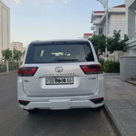 Toyota Land Cruiser 2023