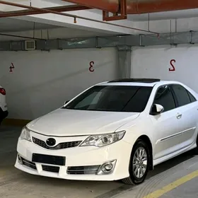 Toyota Camry 2012