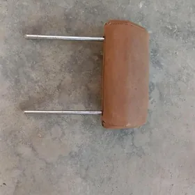 Podgolovnik - подголовник