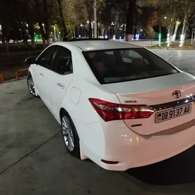 Toyota Corolla 2015