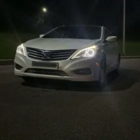 Hyundai Grandeur 2012