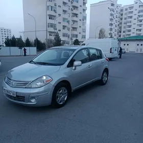 Nissan Versa 2010
