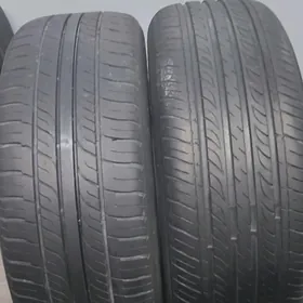 225/60 R16