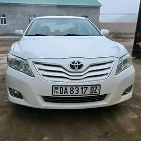 Toyota Camry 2010