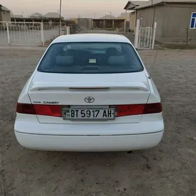 Toyota Camry 2000