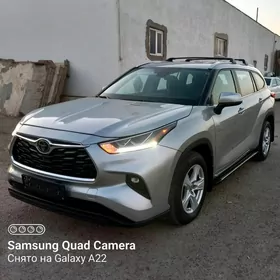 Toyota Highlander 2022