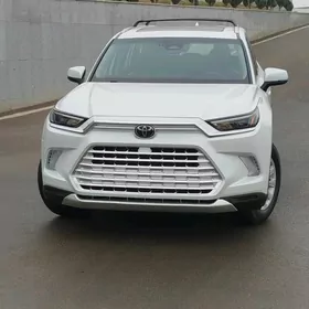 Toyota Grand Highlander 2024