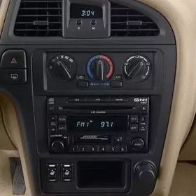 Nissan Pathfinder abduf ramka