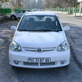 Toyota Echo 2005