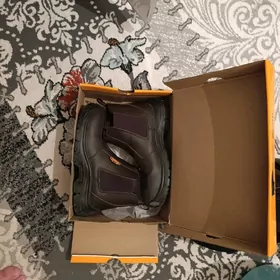 полу ботинки