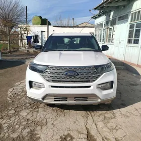 Ford Explorer 2021