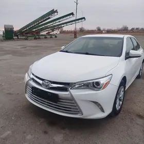 Toyota Camry 2016
