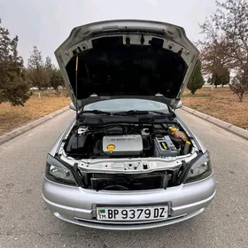 Opel Astra 2000
