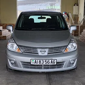 Nissan Versa 2010