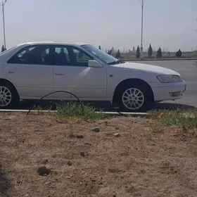 Toyota Camry 2001