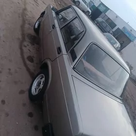 Lada 2107 2000