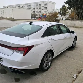 Hyundai Elantra 2021