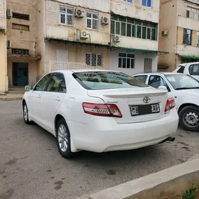 Toyota Camry 2011