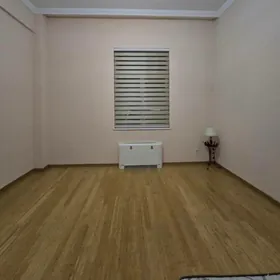 13 tapgyr 4 etaz 4 komnat