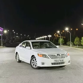 Toyota Camry 2010