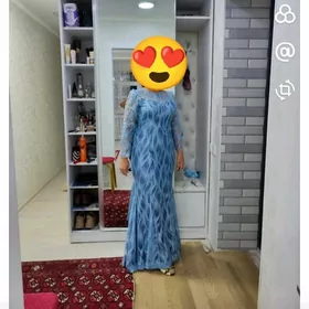 Вечернее платье