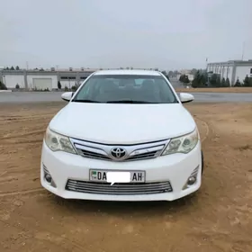 Toyota Camry 2012