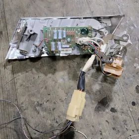 задний левый фонарь Камри 2010