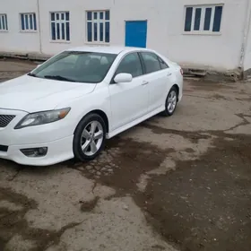 Toyota Camry 2010