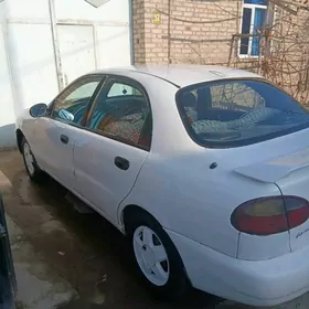 Daewoo Lanos 1998