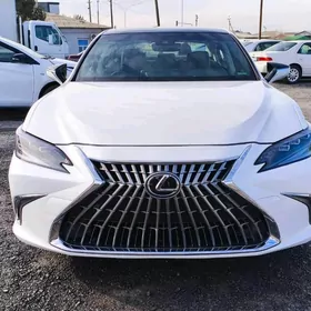 Lexus ES 350 2022