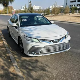 Toyota Camry 2022