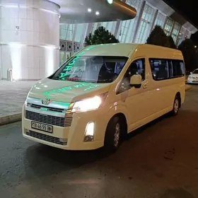 Toyota Hiace 2019