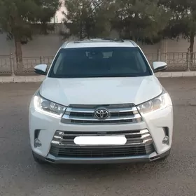Toyota Highlander 2019