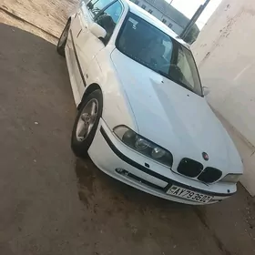 BMW 5 Series 2001