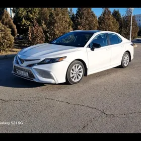 Toyota Camry 2023