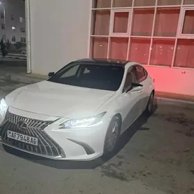 Lexus ES 350 2022
