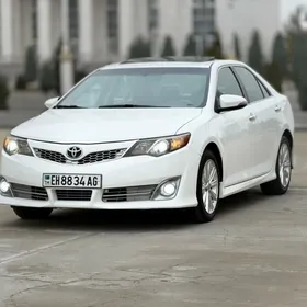 Toyota Camry 2014