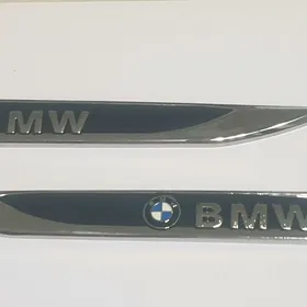BMW ýazgyly krylo emblema