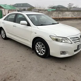 Toyota Camry 2011