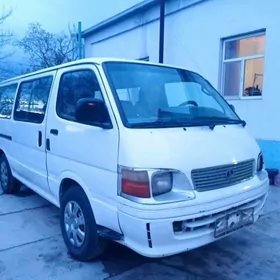 Toyota Hiace 2003
