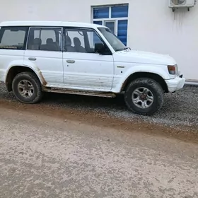 Mitsubishi Pajero 1994