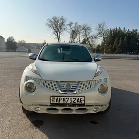 Nissan JUKE 2012