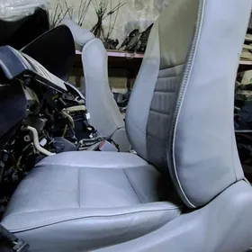 Sideniya Camry 17 Xle