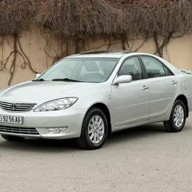Toyota Camry 2005