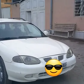 Hyundai Elantra 2000