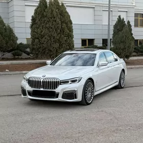 BMW 750 2014