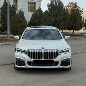 BMW 750 2014