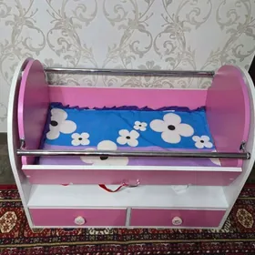 кровать и качеля