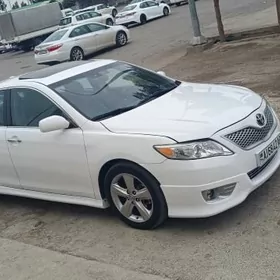 Toyota Camry 2011