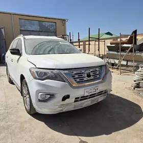 Nissan Pathfinder 2020